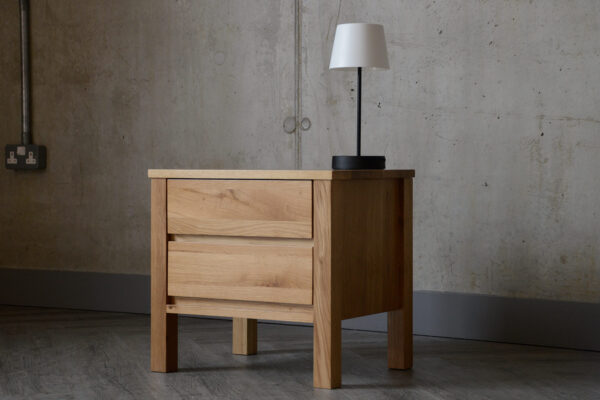 Shaker 2 drawer bedside unit