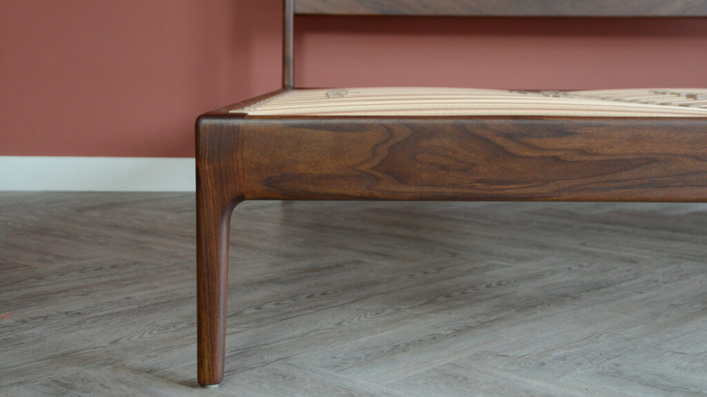 Superking Smoked Walnut Hoxton no mattress footrail detail