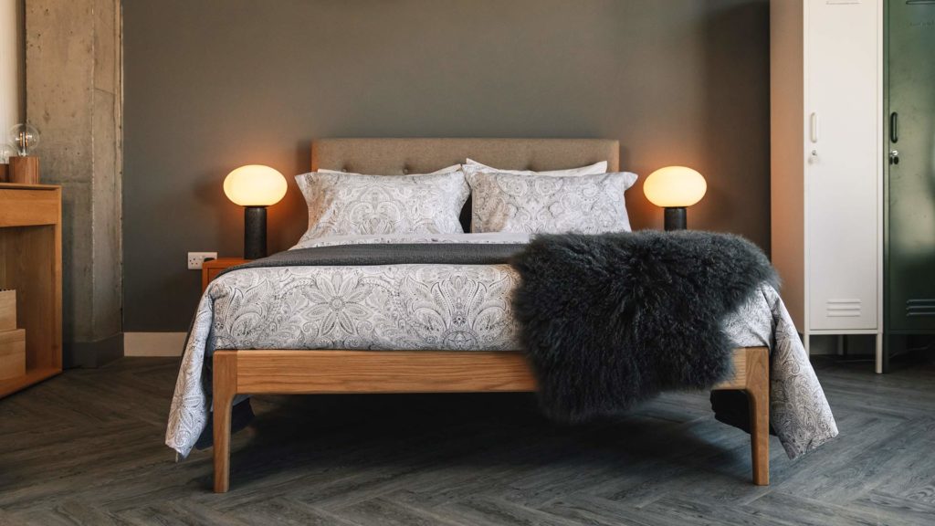 bloomsbury bed in oak with grey Persia duvet set 1