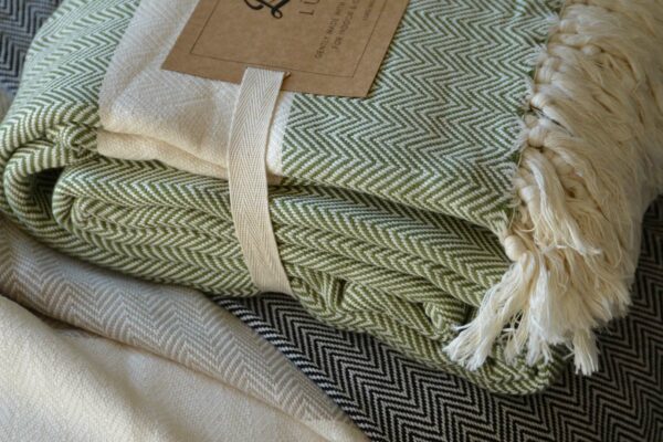 cotton blankets with herringbone pattern