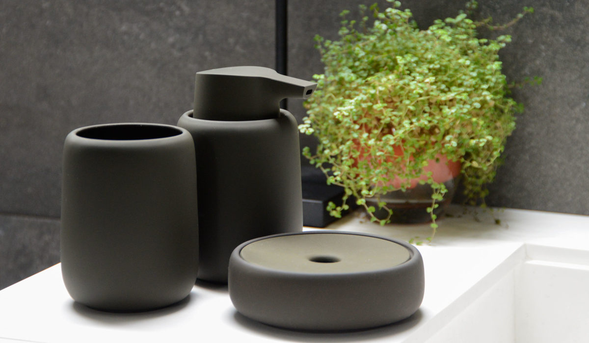 dark oilve bathroom accessories