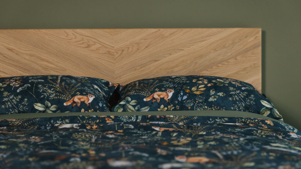 fox owl print dark green duvet set on oak Highbury