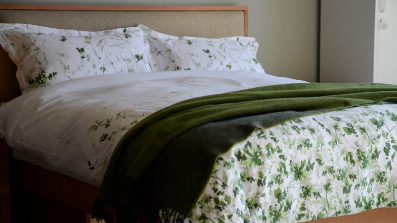 green leaf pattern duvet set