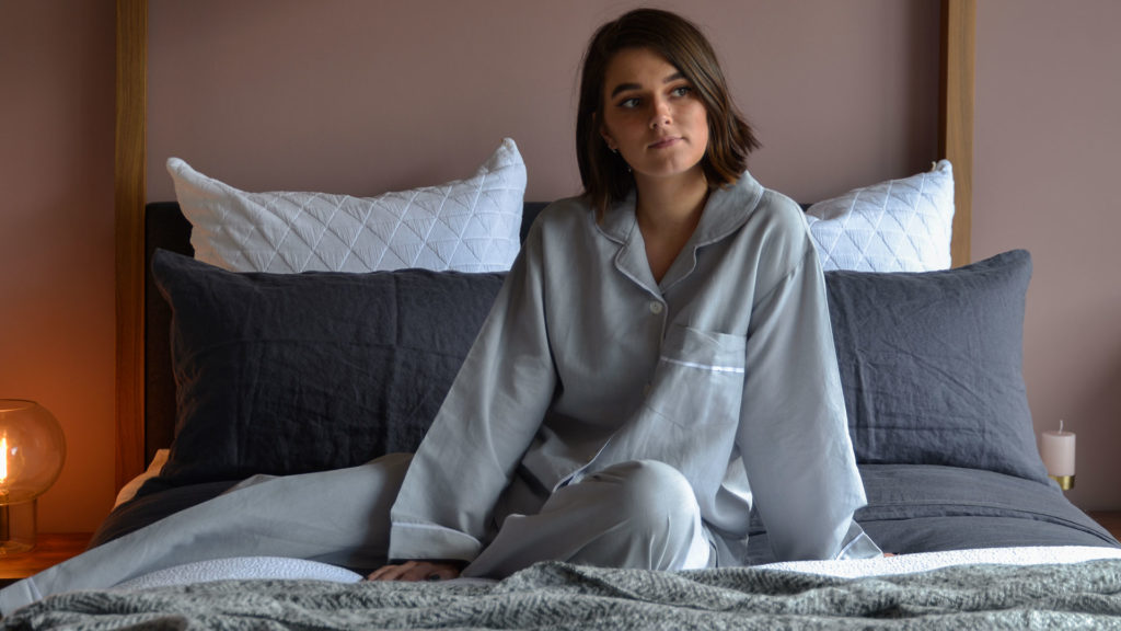 grey linen pjs on Beth 1920