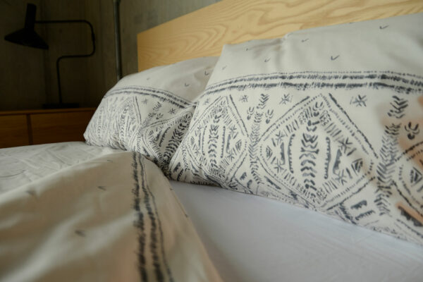 ivory anc charcoal patterned polycotton duvet set 1920