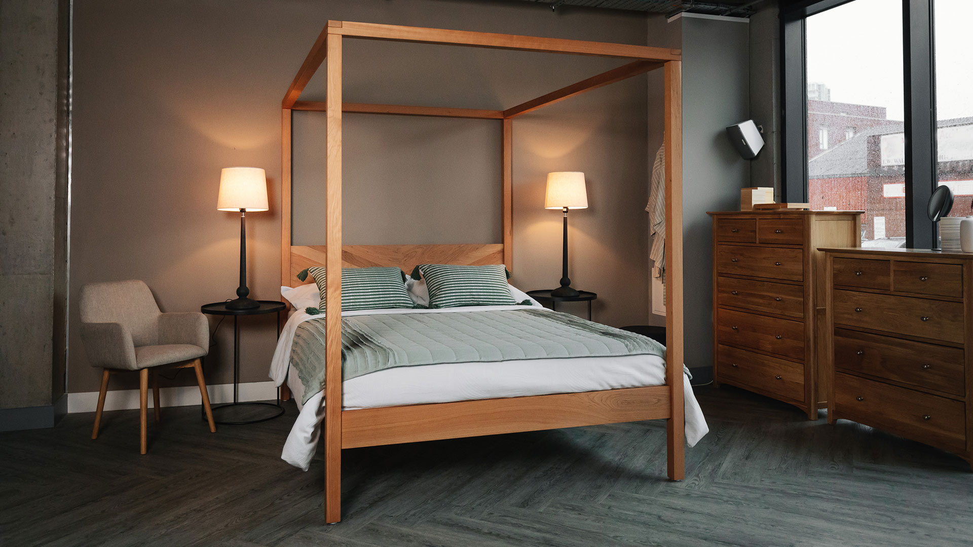 kelham 4 poster bed in cherry 1920