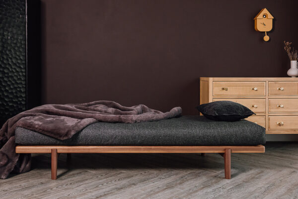 Osaka - Mid-Century Style Day Bed