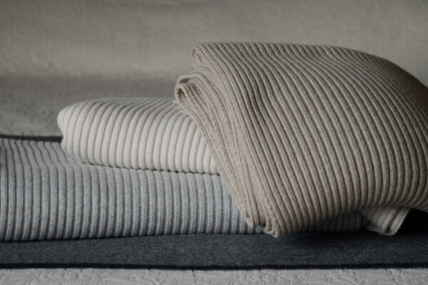 luxury ribbed knitted blankets