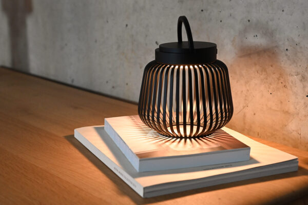Modern Metal LED Lamp - Black
