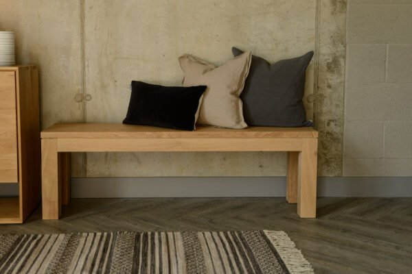 oak Ethnicraft Straight bench