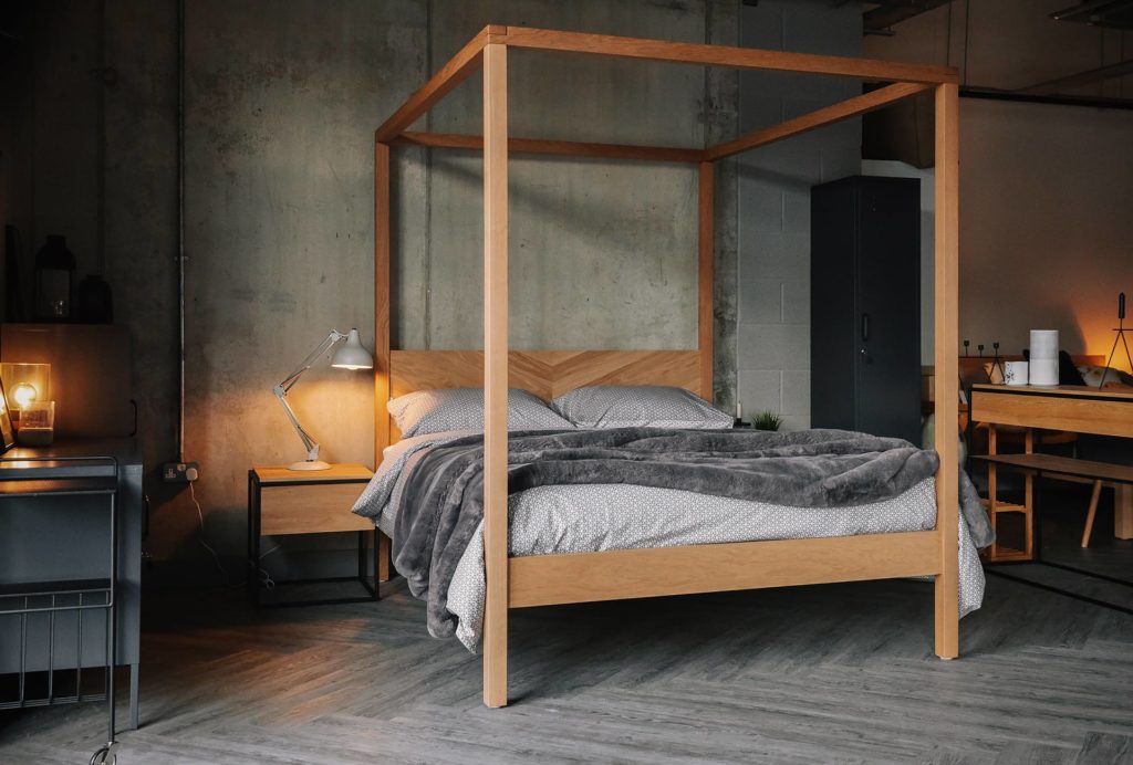 oak Kelham 4 poster 3Q 1300