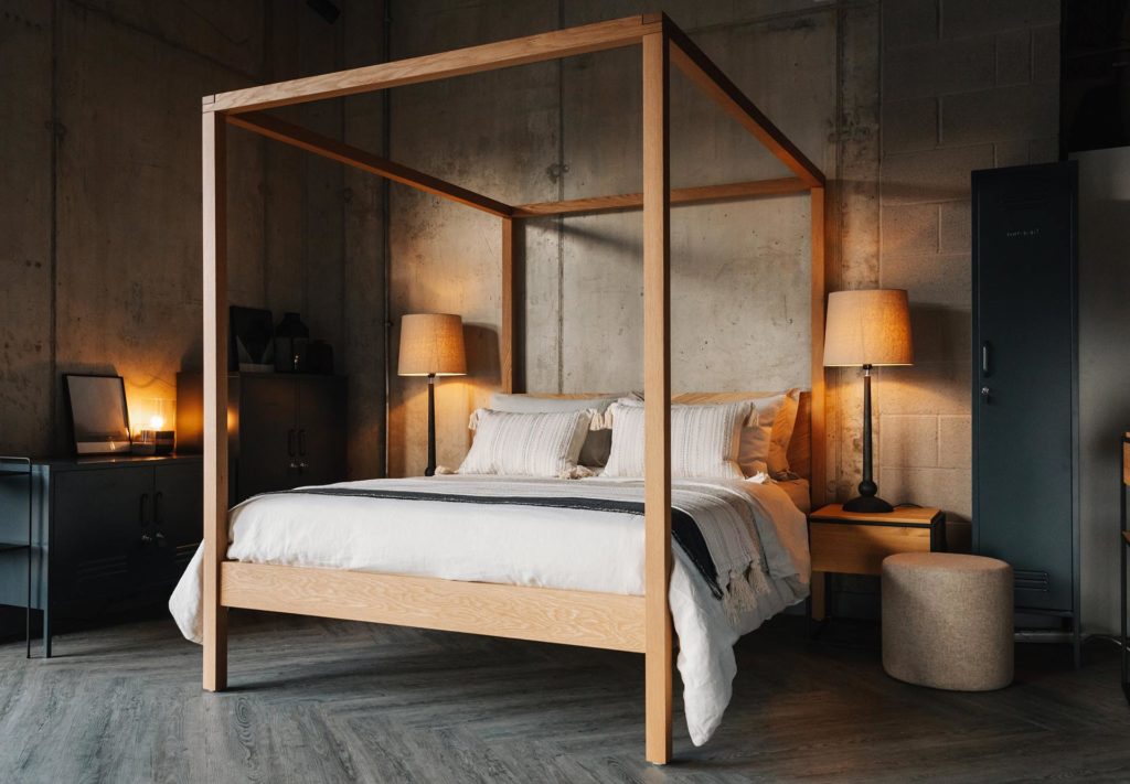 oak Kelham bed 3Q 1330