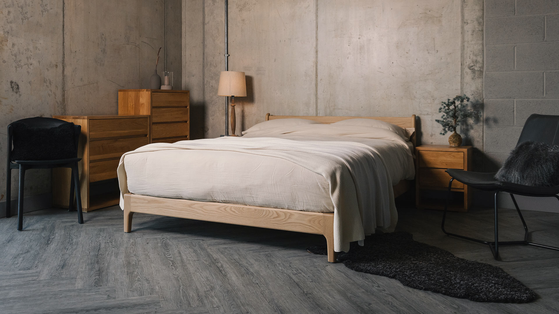 oak Pimlico bed 1920