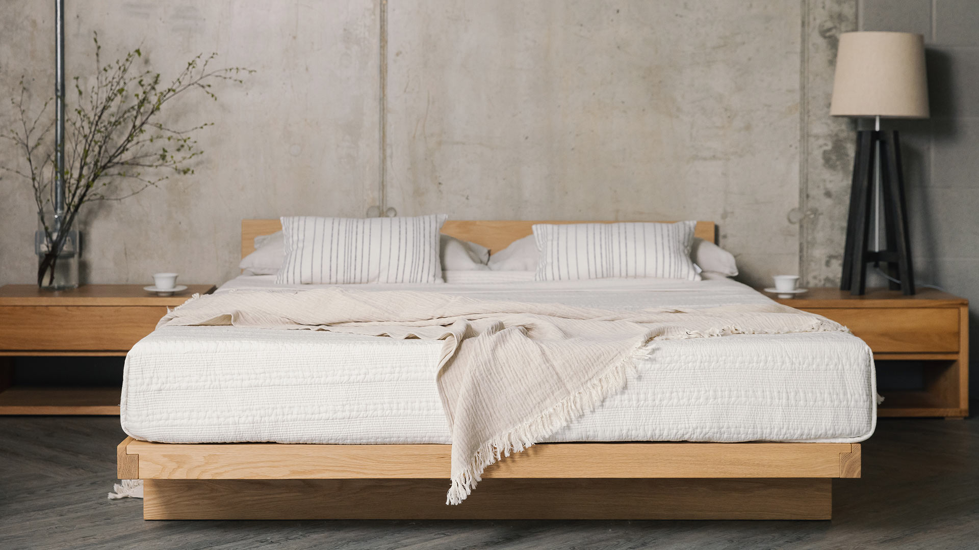 oak kumo with stone colour organic cotton crinkle throw