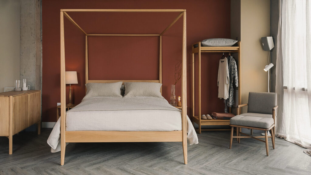 oak mid century look 4 poster with linen bedding and stone bedspread set