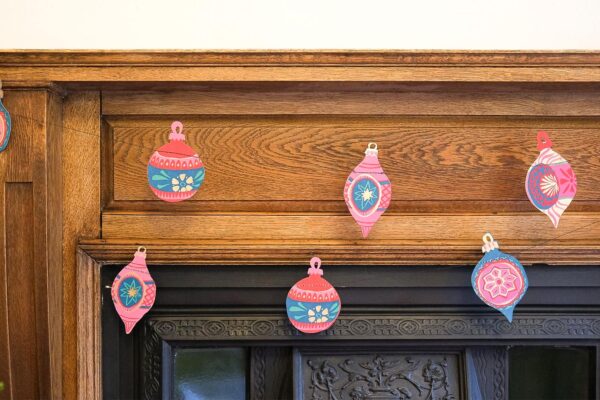 Paper Garland - Vintage Baubles