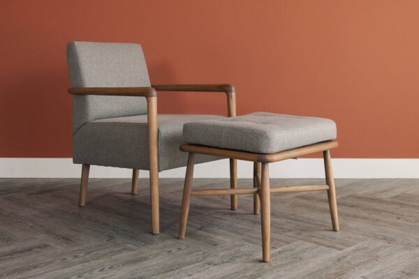 shoreditch chair with footstool oiled finish