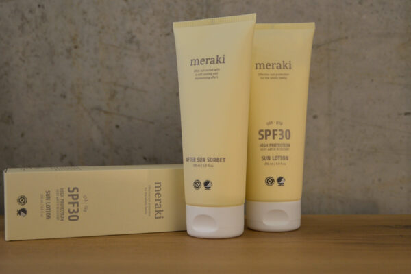 sun care ltion and after sun sorbet set