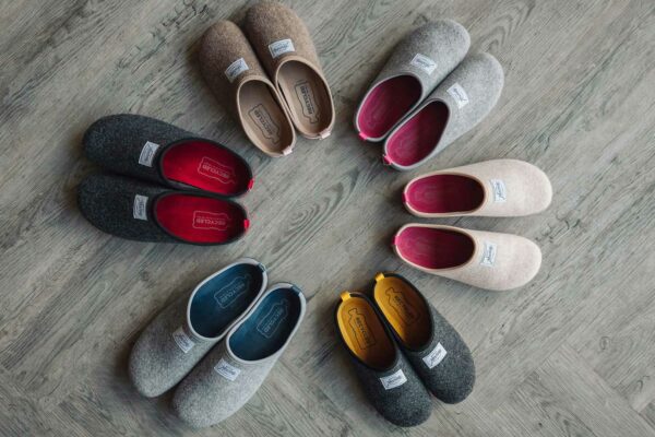 sustainable slippers colours