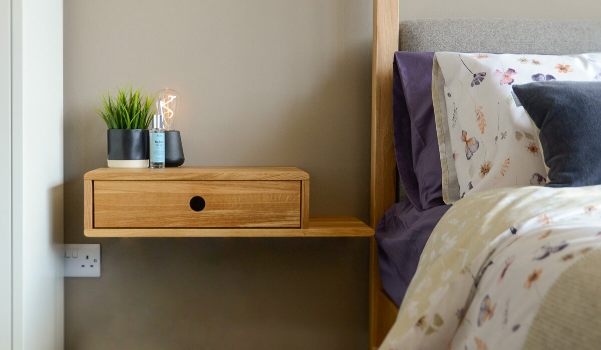 wall mounted table with shelf main view