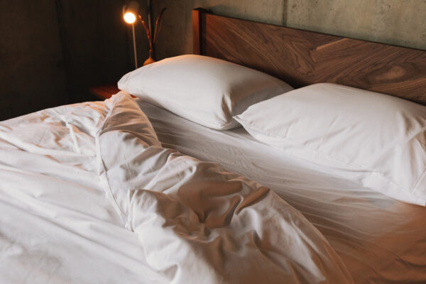 white bamboo and cotton blend bedding