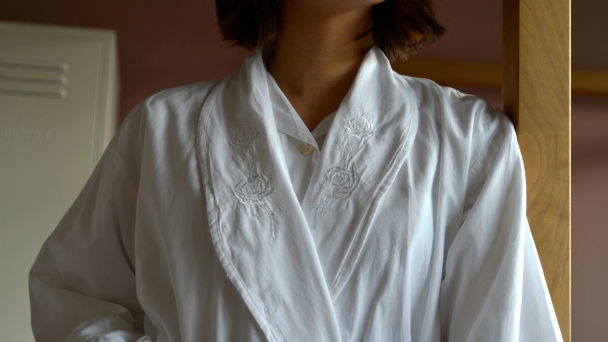 Embroidered White Robe White Rose Embroidered Dressing Gown | Natural Bed Company