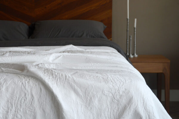white textured bedspread in pure stonewash cotton