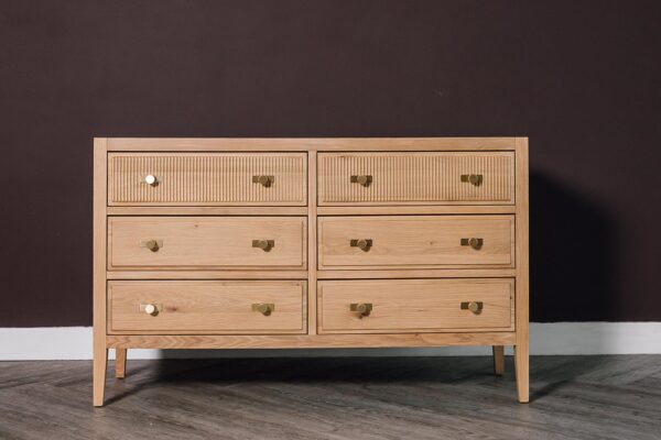 Deco - Reeded Oak Wide Chest